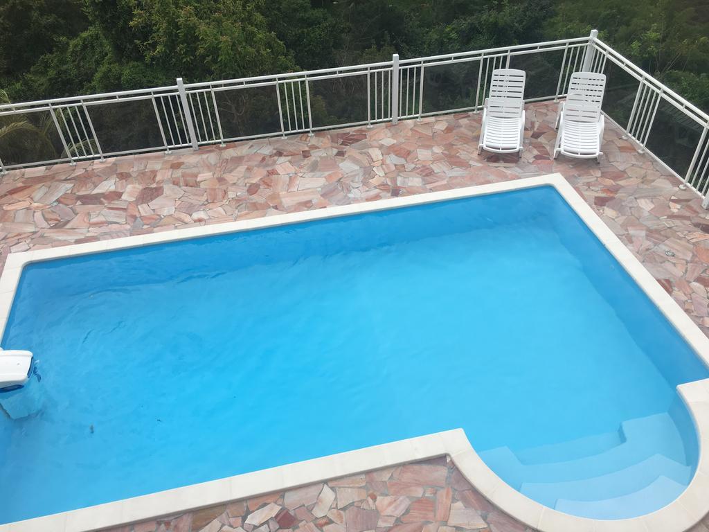 Le Papillon Apartment Le Moule Exterior photo